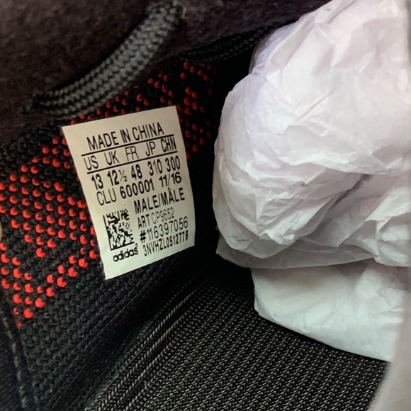 YEEZYS 350 BOOST V2 ‘BRED’